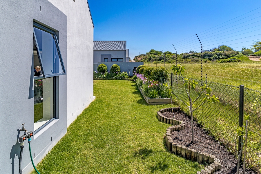 3 Bedroom Property for Sale in Aan de Wijnlanden Western Cape